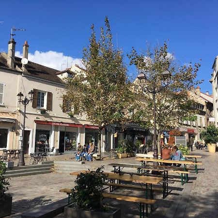 Le Saint Jean Appartamento Melun Esterno foto